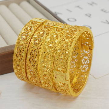 璀璨花语 镀金镂空花卉手镯，点亮日常与庆典的优雅馈赠